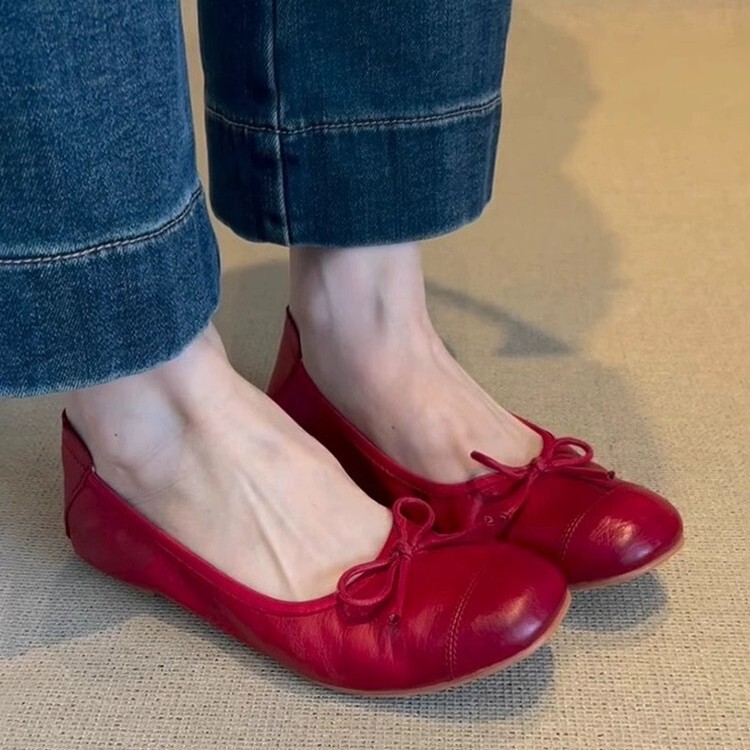 In stock~ Vintage bowknot flat red shoes for women, granny shoes, shallow ballet shoes, large size women's shoes 41-43 In stock~ Vintage bowknot flat red shoes for women, granny shoes, shallow ballet shoes, large size women's shoes 41-43