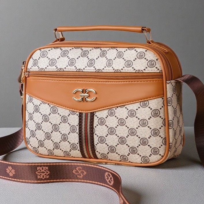 一件代发女2025新款斜挎包中年妈妈小方包大容量时尚单肩手机钱包