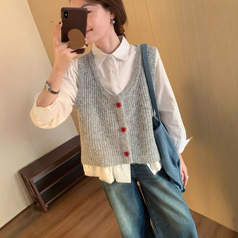 Fresh and Simple Heart-Button Knit Cardigan Vest, New Style for Spring, Autumn, and Winter, Sweet Sweater for Outerwear or Layering, Women's Vest
