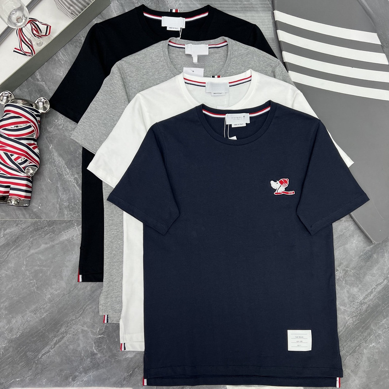 Factory Store High-Quality New Summer Hats and Scarves, Puppy Embroidery, Round Neck Short-Sleeved T-Shirts for Men and Women