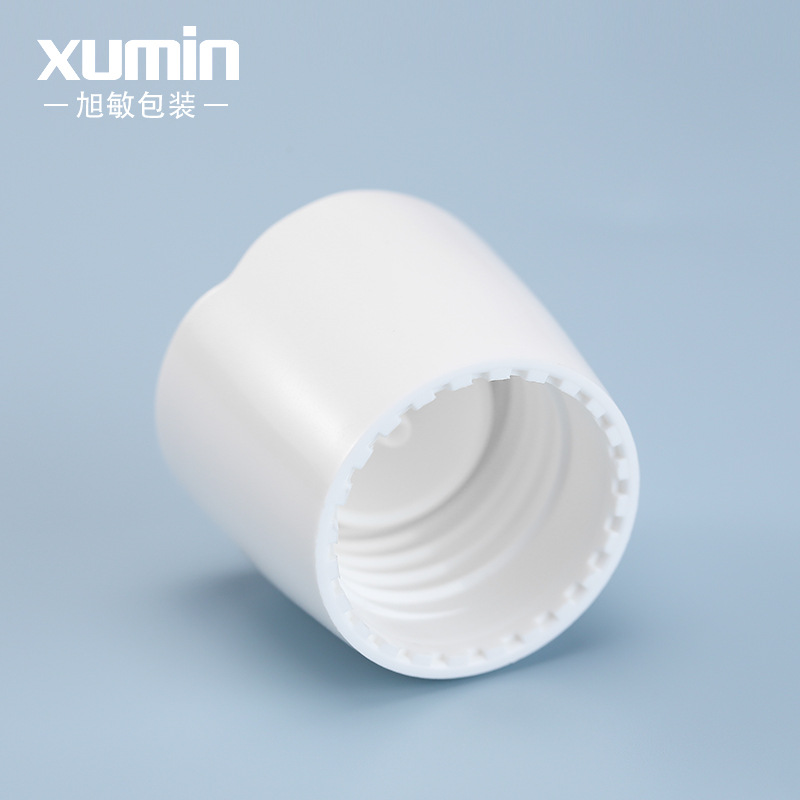 Xumin embalaje 250ml botella de tóner transparente cuadrado Rosa Blanca tapa giratoria botella de rocío puro PETG removedor de maquillaje botella de agua