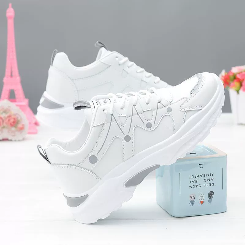 Модные женские туфли осень 2025 новые белые туфли женские корейский стиль беговые повседневные спортивные туфли универсальные студенческие туфли для папы