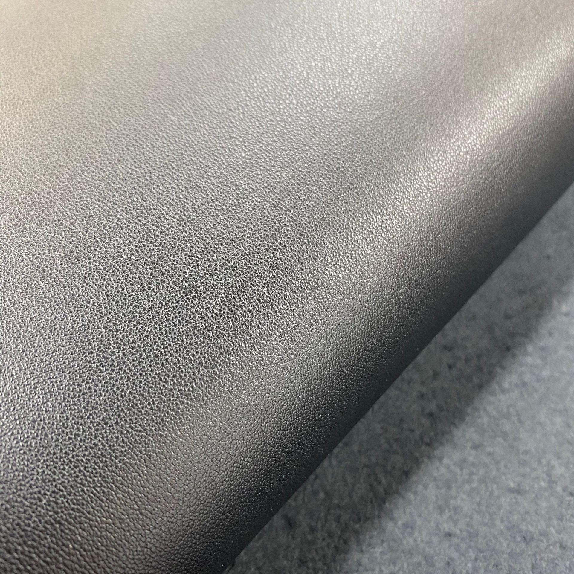 头层牛皮纳帕纹箱包皮鞋皮料支持预定颜色厚度以及风格纯牛皮