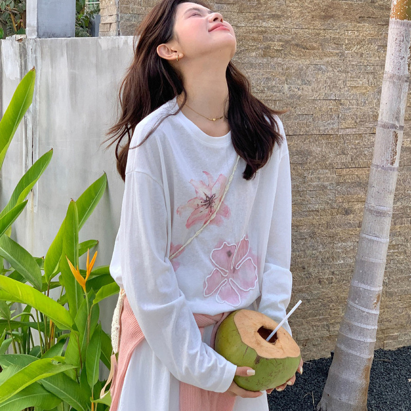 WDJY White Printed Sun-Protective Long-Sleeve T-Shirt for Women, 2026 Summer New Loose-Fit Top, Base Layer Cover-Up WDJY White Printed Sun-Protective Long-Sleeve T-Shirt for Women, 2026 Summer New Loose-Fit Top, Base Layer Cover-Up