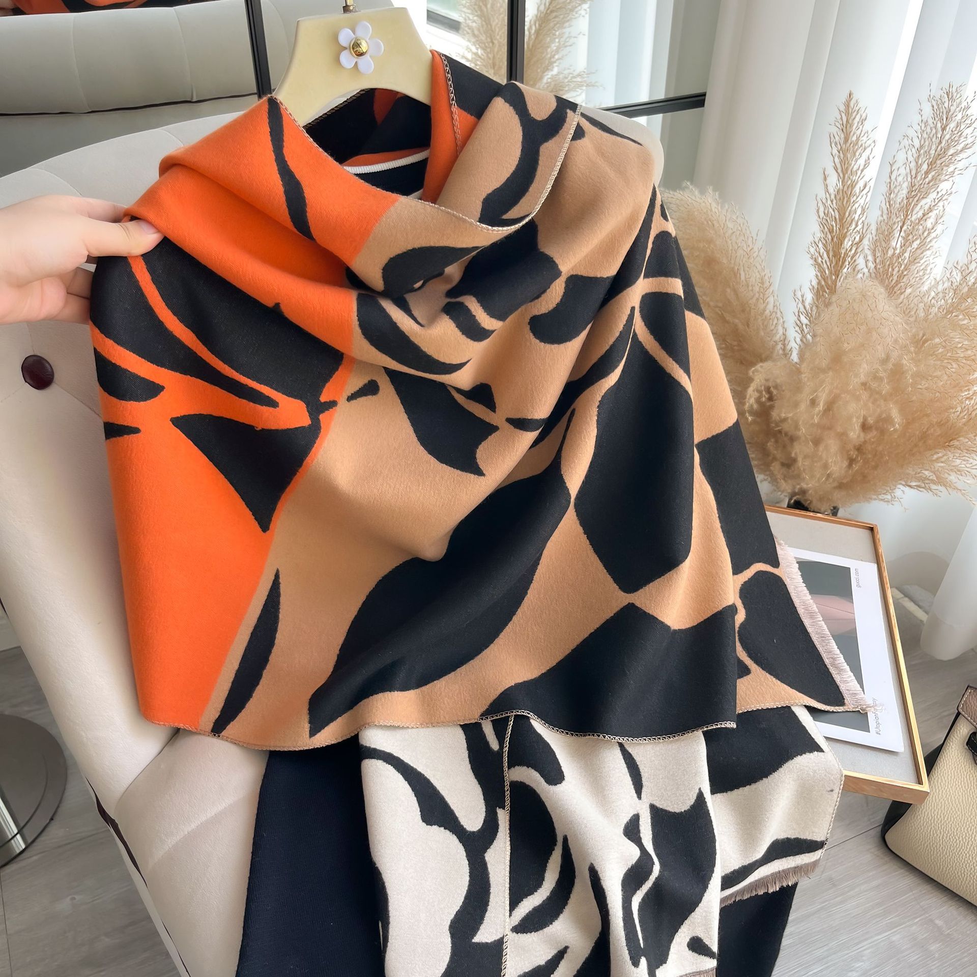 Bufanda Chal de Imitación de Cachemira Estampado de Camelia Térmica para Otoño e Invierno