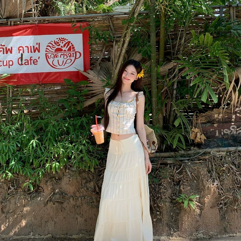 Модная женская нижняя одежда, французский облегающий элегантный нишевый дизайн, короткий топ без рукавов, комплект из двух предметов