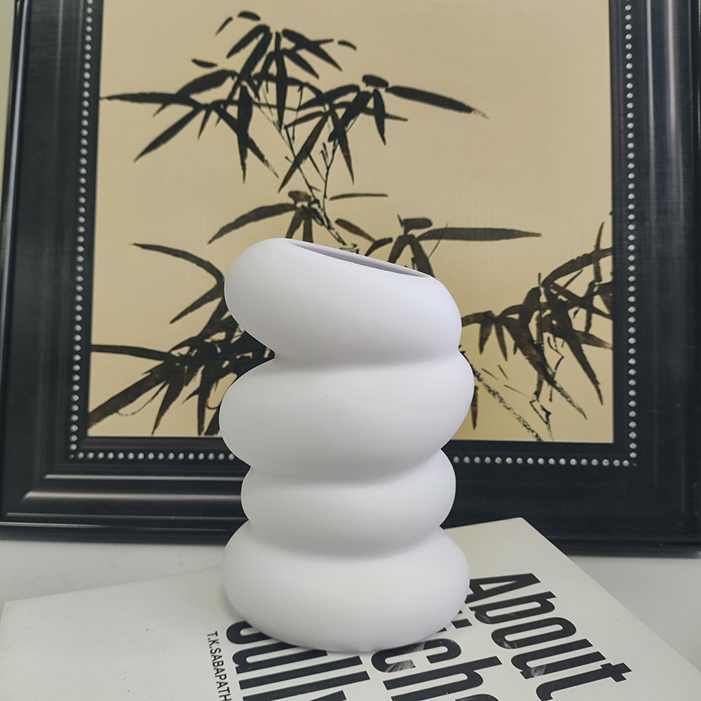 하얀색