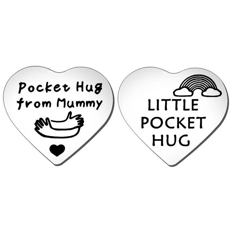 跨境爱心挂件口袋拥抱不锈钢纪念币饰品新款吊坠时尚钥匙扣批发