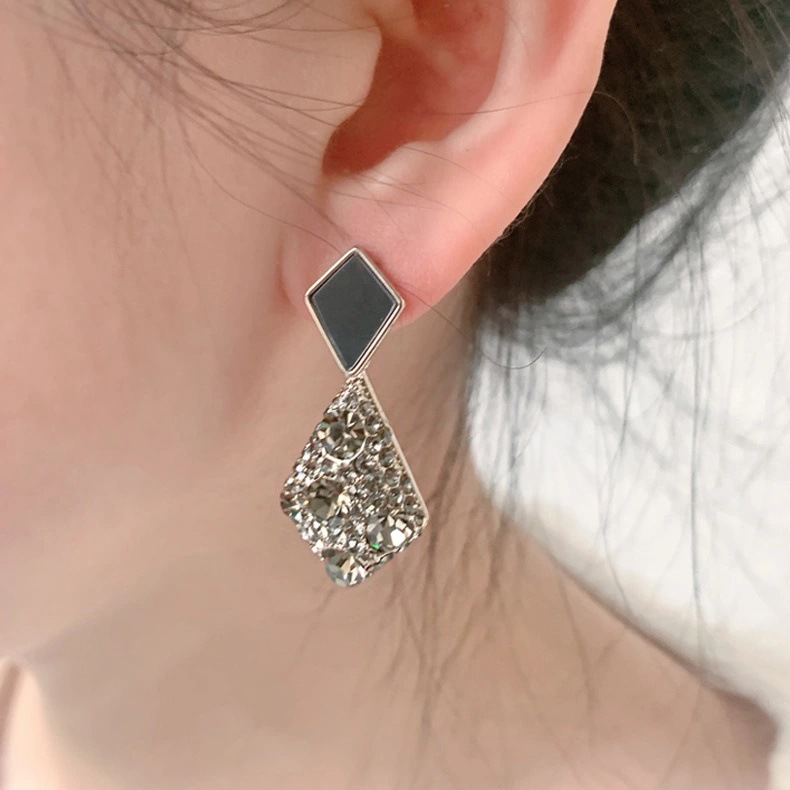 7FAD4AF3A65F31FD231855F0F1970E