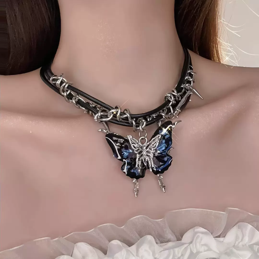 新款蝴蝶缠绕铆钉皮革项圈朋克爱心少女y2k亚文化小众项链chocker