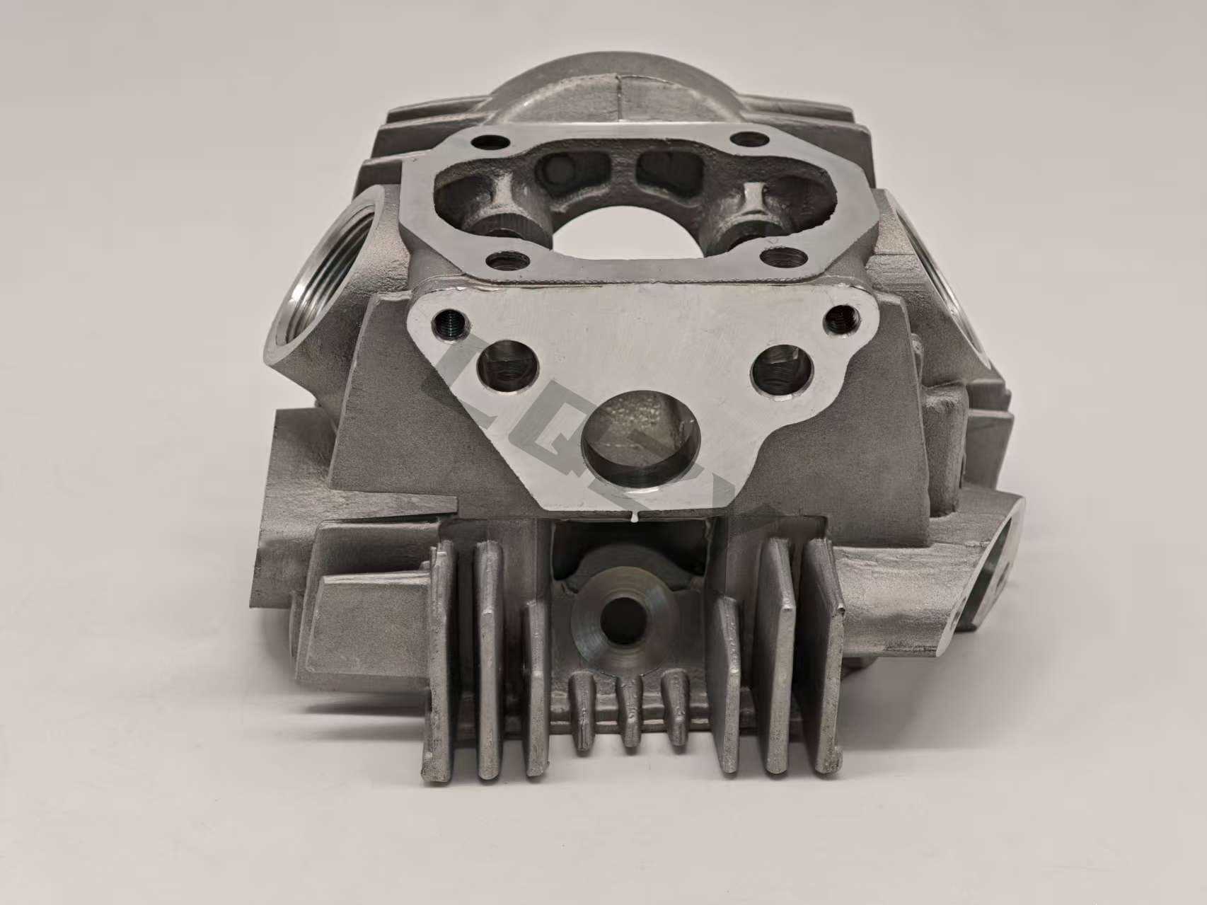 Motorcycle Parts Engine Cylinder Head Suitable for Honda Wave100 Single-Cylinder Head Underframe Motorcycle Cylinder Block Generator