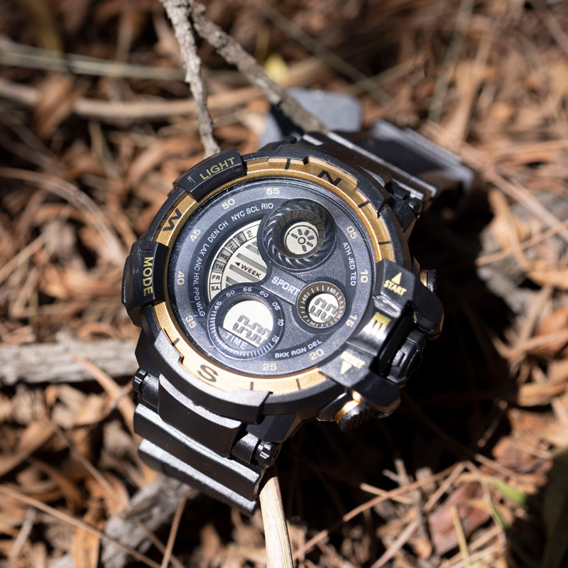 Reloj masculino estilo coreano de moda tecnología negra Cool Junior High School estudiante de primaria TikTok Net rojo deportivo reloj electrónico multifuncional