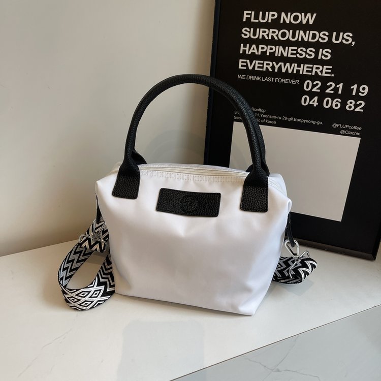 Belleza única, solo porque nuestros bolsos son únicos