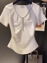法式收腰独特别致减龄上衣设计感小众白色V领修身短袖t恤女士夏季