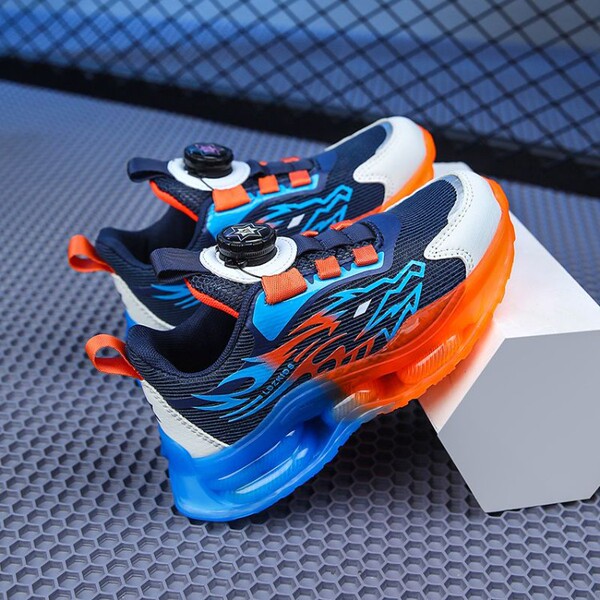 Breathable children's sneakers for boys