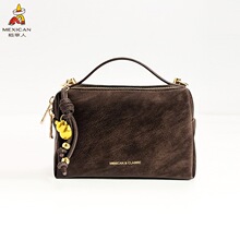 �����˰���Ů�¿�Ůʿ�����r�����e������͹�С�����μ�б���