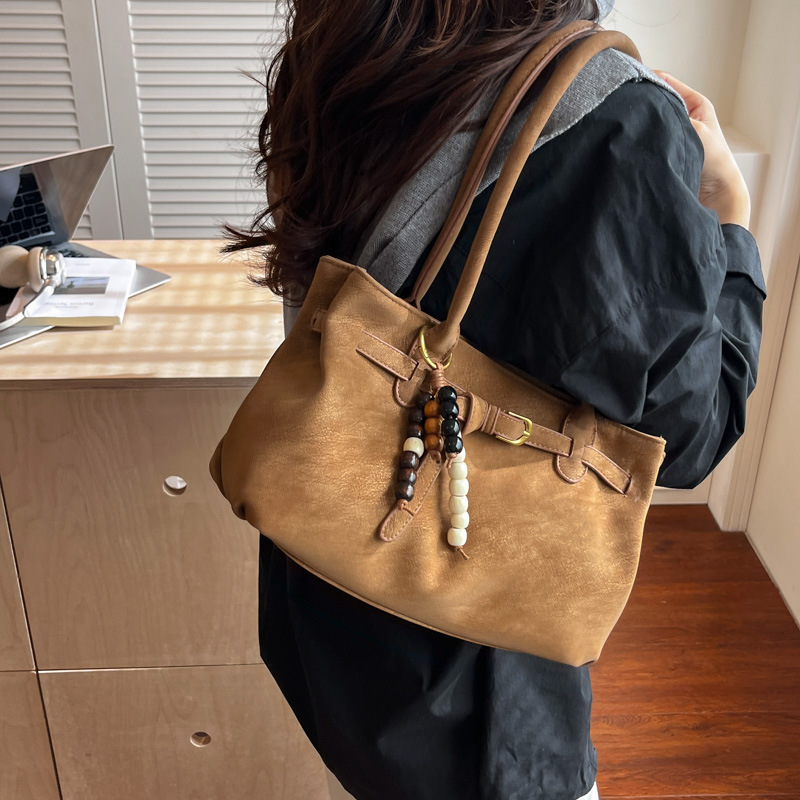 Invierno retro bolso de peluche de seda mujer 2025 nueva bolsa de hombro de moda de gran capacidad bolsa de viaje