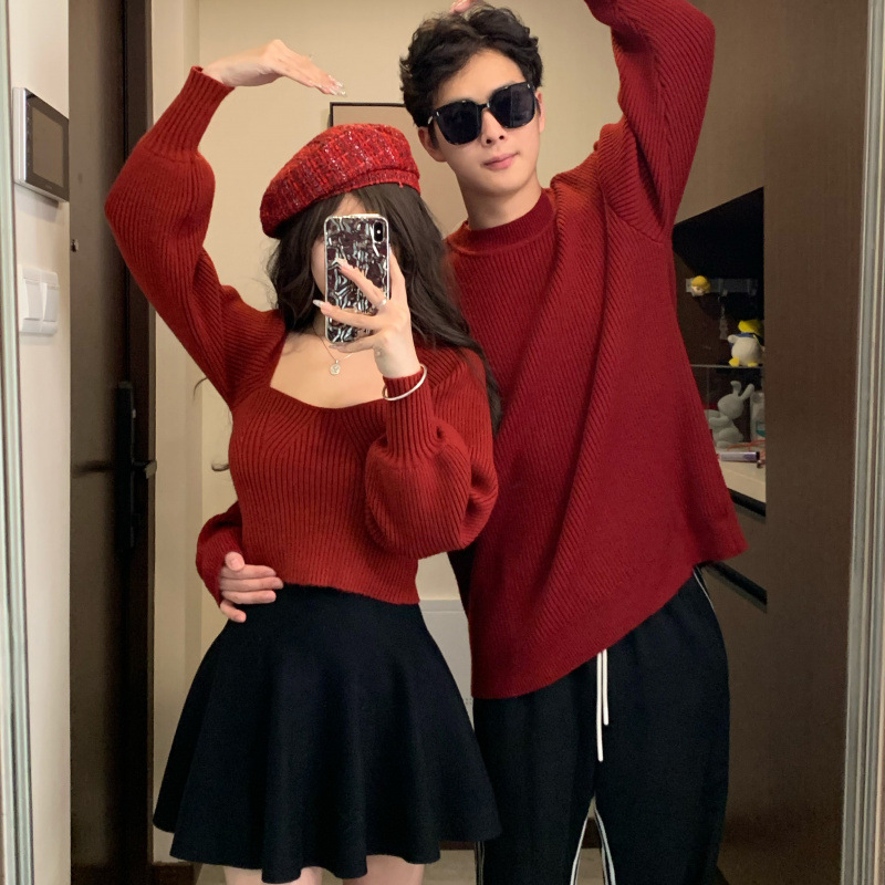 봄과 가을 커플 원피스 간단한 복고풍 프랑스 광장 목 짧은 스웨터 남성과 여성 국경 머리