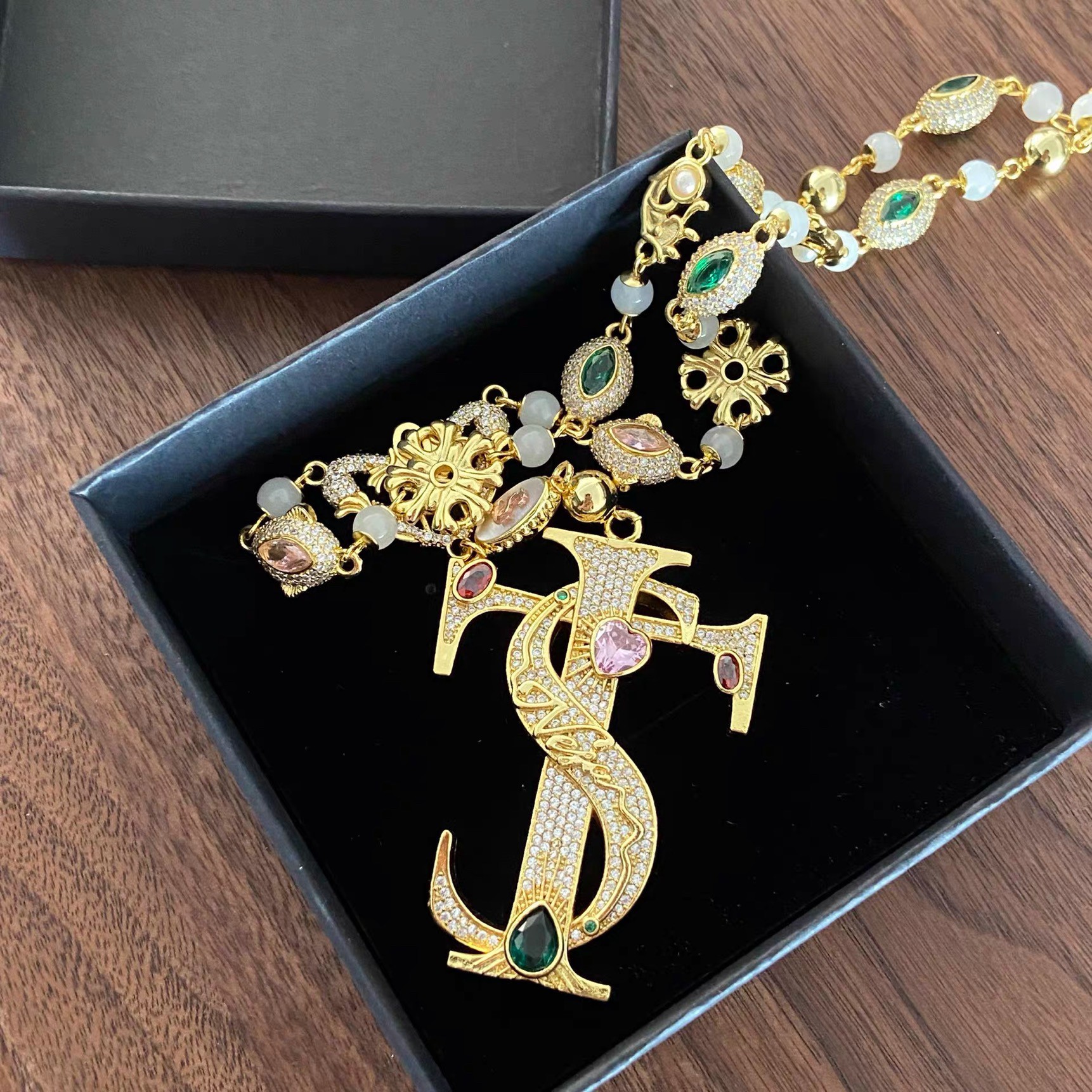 Collana con pendente a croce e zirconi per uomo in rame_voghion.com