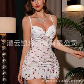 情趣内衣女纯欲爱心性感免脱吊带小胸显大睡裙修身褶皱花边裙樱桃