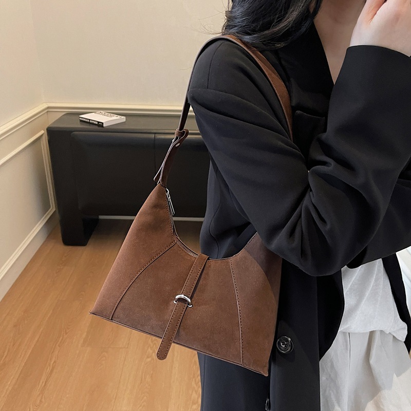 高级感麂皮绒腋下包女2025秋冬新款复古通勤饺子包百搭时尚单肩包|undefined