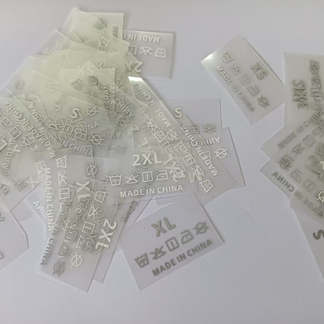白版T恤烫标  棉的美领标各种白T 领标 厂家新疆长绒棉T领标