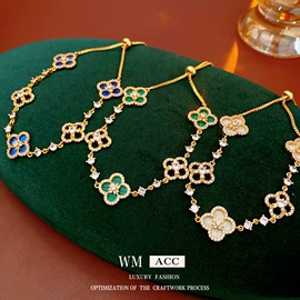 耳环;项链;手链