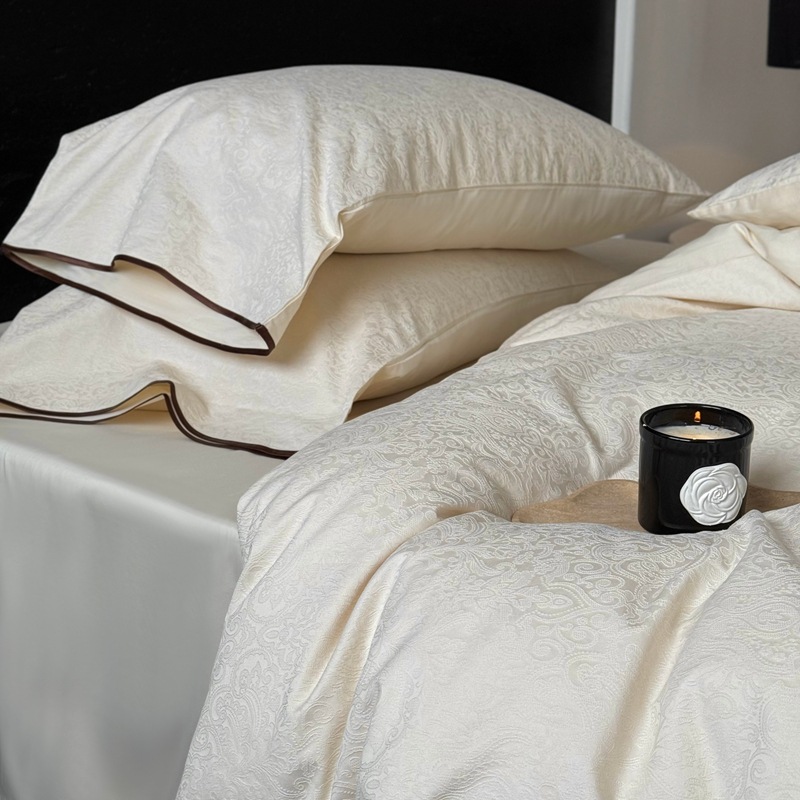 Elegant、Understated Luxury 、 Embossed Jacquard European-style Luxurious Long-staple Four-piece Set 2025 Autumn/Winter Pure Cotton Bed Sheets And_voghion.com