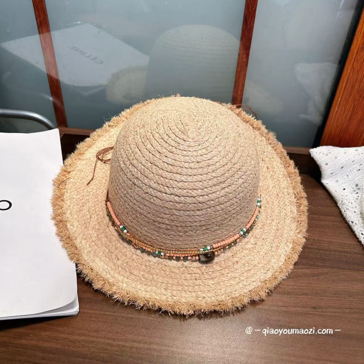 Cappello estivo unico e semplice, in stile etnico Hepburn, con perline e rafia, tessuto a mano, ideale per la protezione solare._voghion.com