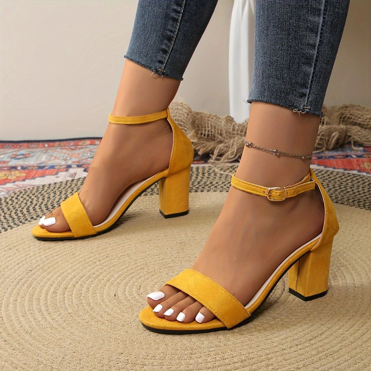Y02 yellow