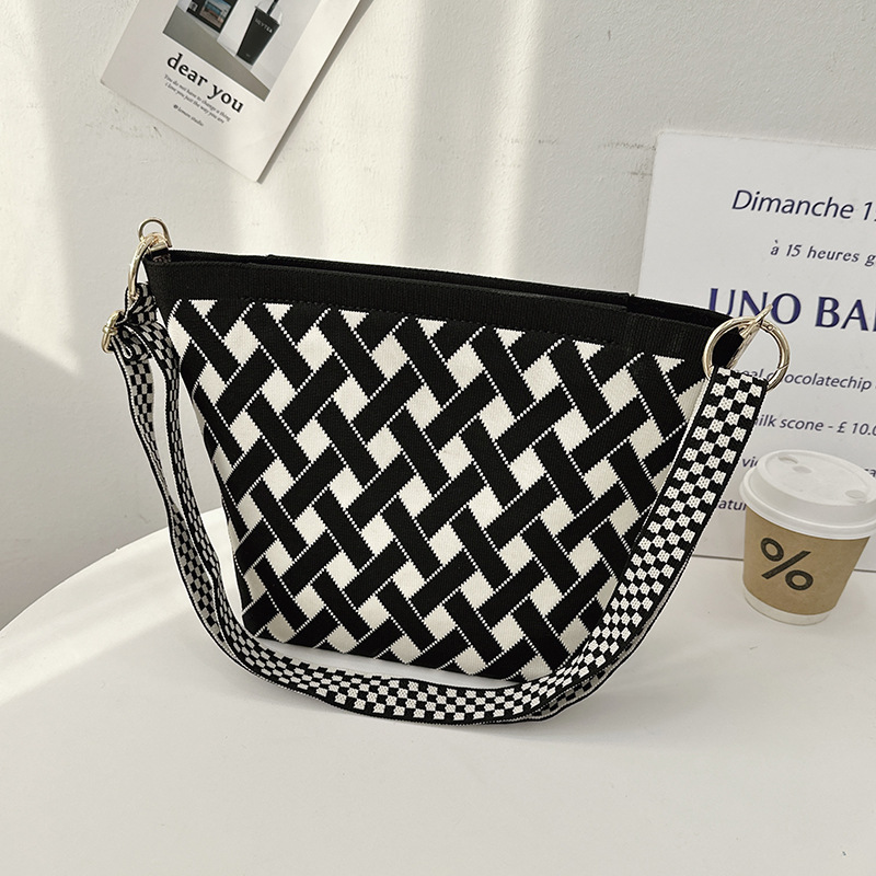 Bolso de punto de mensajero simple de nueva moda Bolso de hombro casual de gran capacidad Bolso Tote Bolso de viajero diagonal para mujer