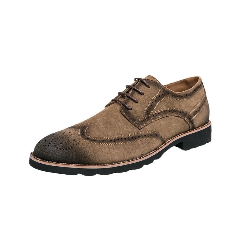 Primavera y otoño nuevos zapatos de moda casuales de negocios para hombres 46 tendencia retro europea y americana comercio exterior de tamaño grande zapatos de cuero de punta jóvenes para hombres