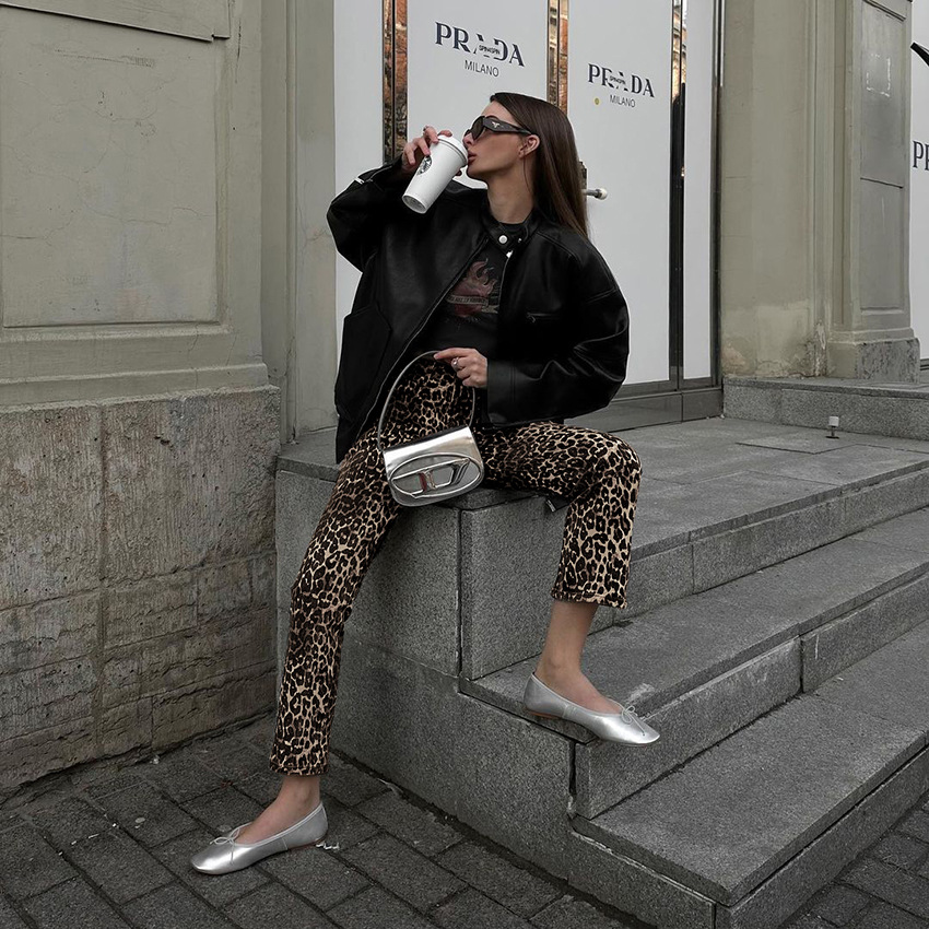 Women's Holiday Daily Streetwear Leopard Full Length Button Casual Pants Skinny Pants display picture 17