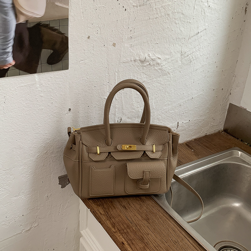 Bolso de tendencia transfronteriza de gran capacidad para mujeres 2026 nuevo retro bolso de transporte Kylie nicho bolso de hombro ligero de lujo