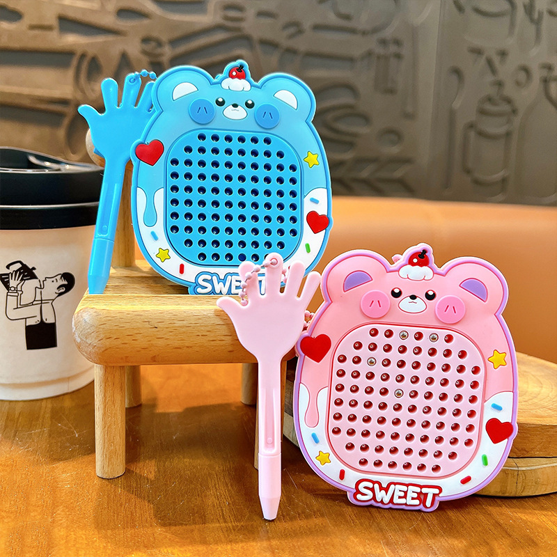 Creative decompression small animal magnetic steel ball drawing board keychain cartoon student toy schoolbag pendant gift wholesale