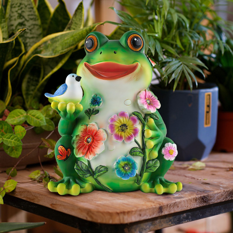  New Product Resin Solar Frog Ornaments Outdoor Pastoral Garden Courtyard Animal Sculpture Decorations 