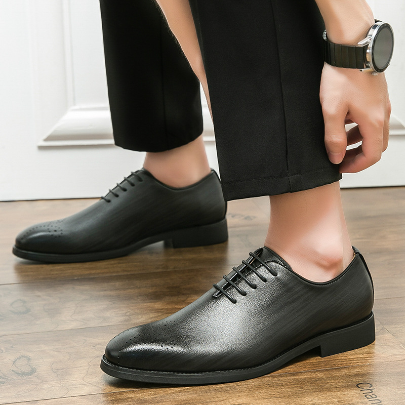 Zapatos de cuero a rayas de sasafrás de gran tamaño transfronterizos para hombre 38-47 talla Brock ropa formal de negocios zapatos de cuero de moda para hombre británico