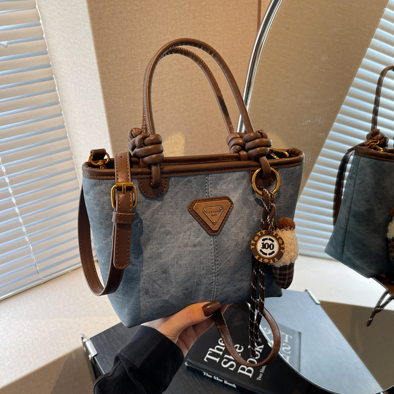 Trendy Versatile Handheld Bucket Bag Women's Casual Shoulder Bag_voghion.com