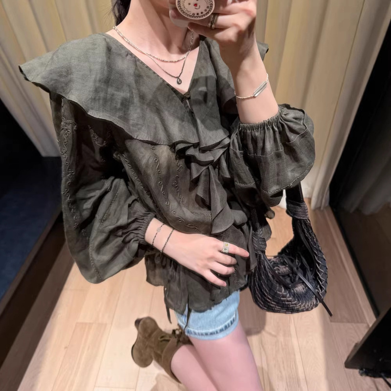 In-Stock Ramie Shirt with Olive Green Lace Collar and Embroidered Pullover Top In-Stock Ramie Shirt with Olive Green Lace Collar and Embroidered Pullover Top