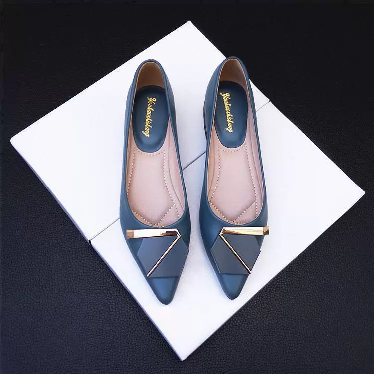 Туфли на толстом каблуке женские на мягкой подошве 2023 весна и осень новые туфли Four Seasons Bean универсальная Однослойная обувь с квадратной пряжкой удобные половники