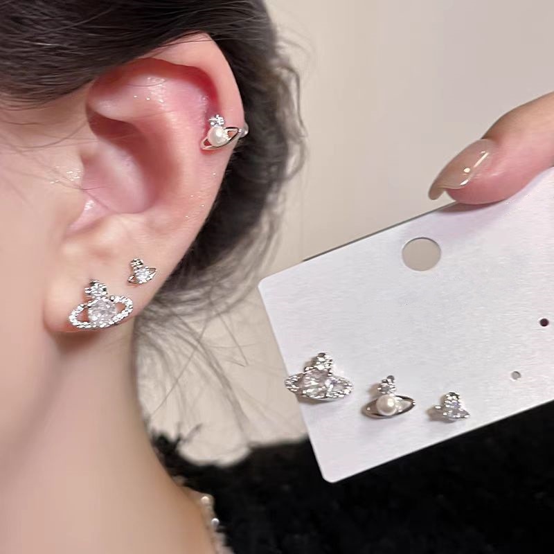 earrings with zircon pearl