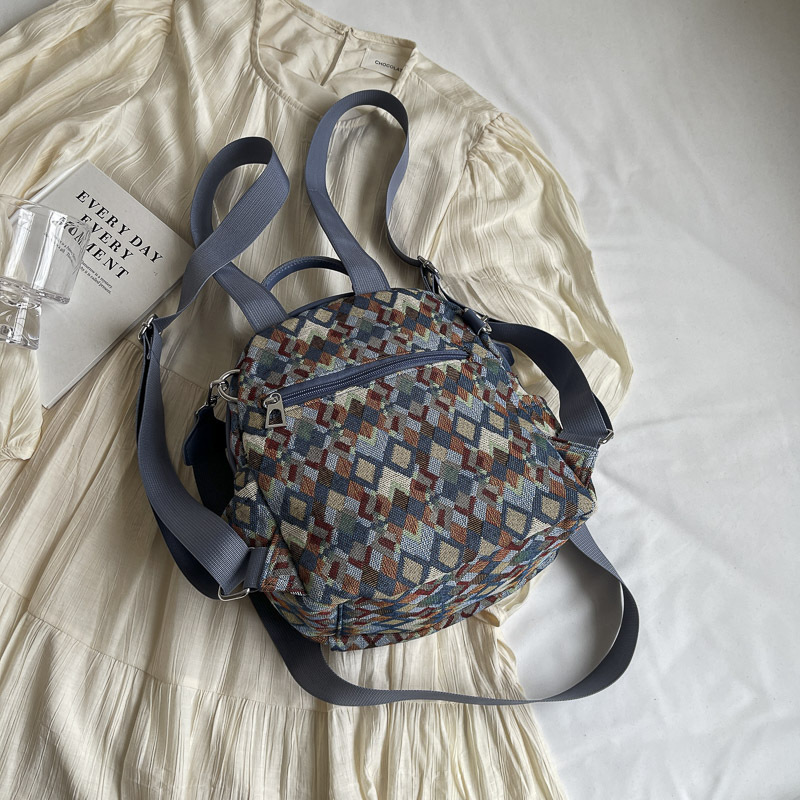 Mochila de todo fósforo para mujer de gran capacidad, bolso ligero de moda casual, mochila de viaje para mujer al por mayor