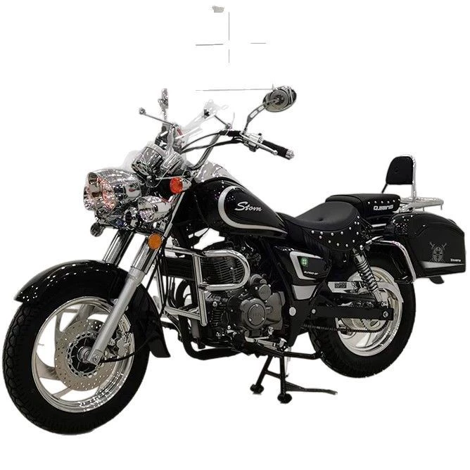Круизер-мотоцикл Qianjiang Storm Prince 150cc, американский ретро стиль, ветровое стекло и багажник