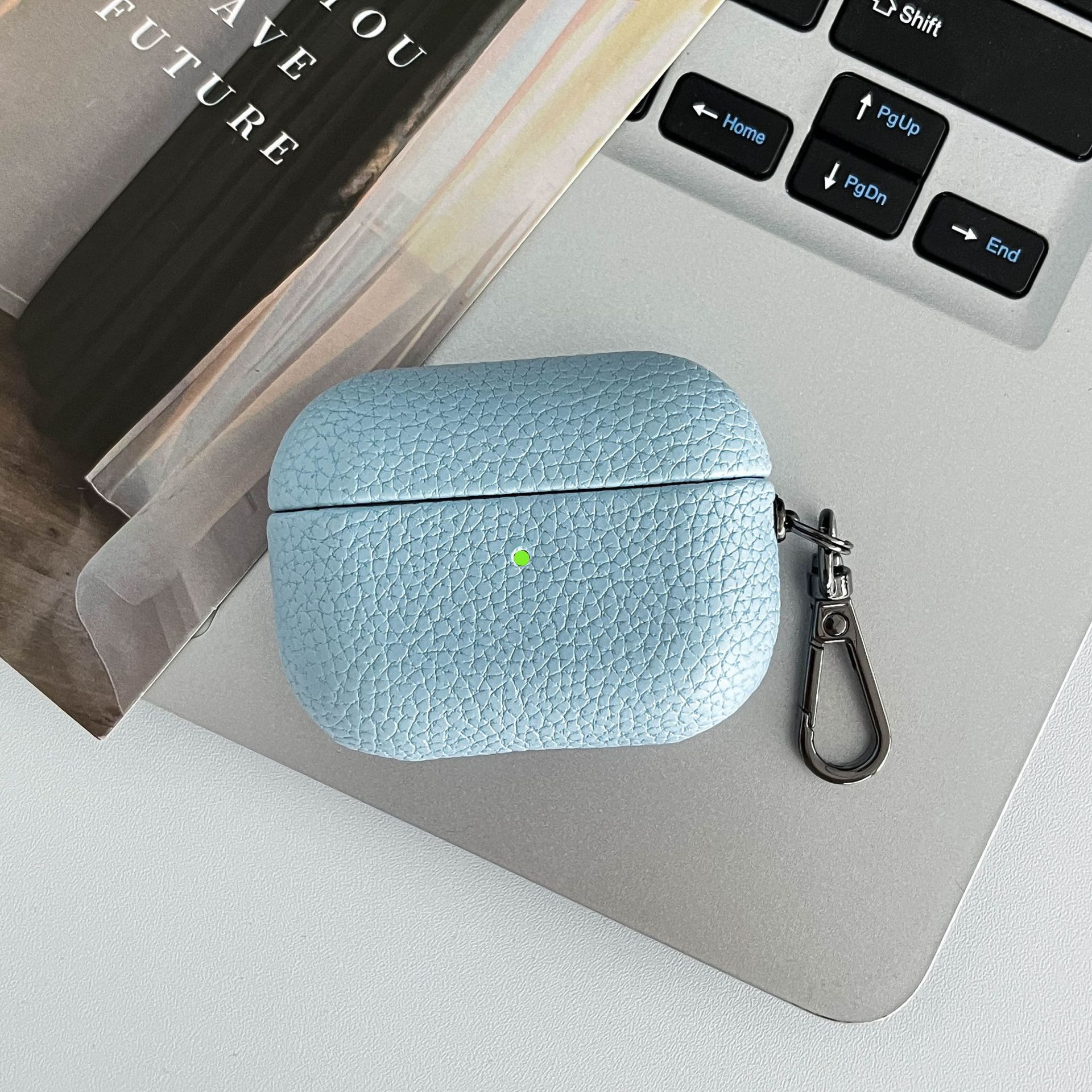 35g Weight iPhone Applicable Brands Bluetooth earbuds case Classification tpu Material Solid Color Pattern Vintage Style, Simple Style Style Injection Molding Craft Tpu Solid Color Injection Molding Vintage Style Simple Style Bluetooth Earbuds Case Phone Accessories 13