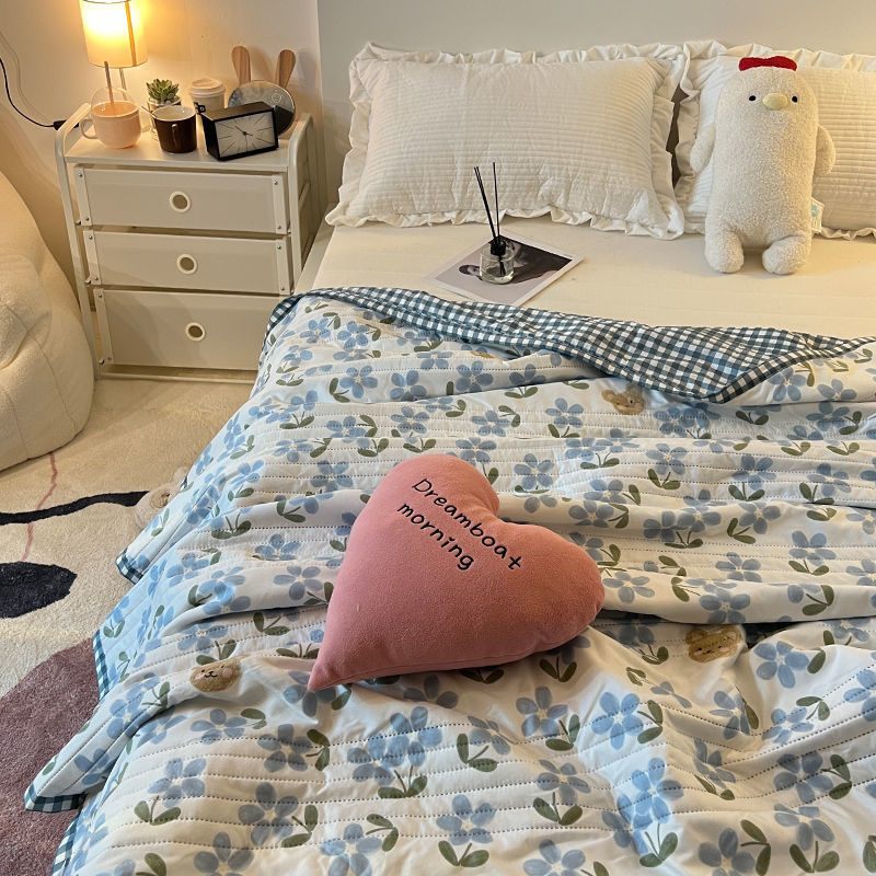 떠 다니는 인생은 꿈과 같습니다 블루
