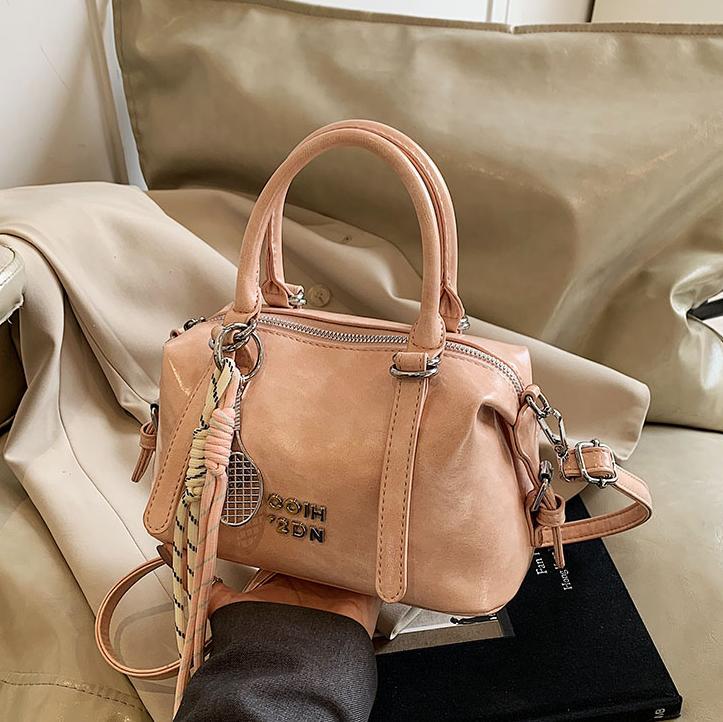 Bolso de mano de moda universal para mujeres 2025, nuevo estilo de estilo extranjero bolso de hombro de moda de alta calidad simple bolso de mochila cuadrado