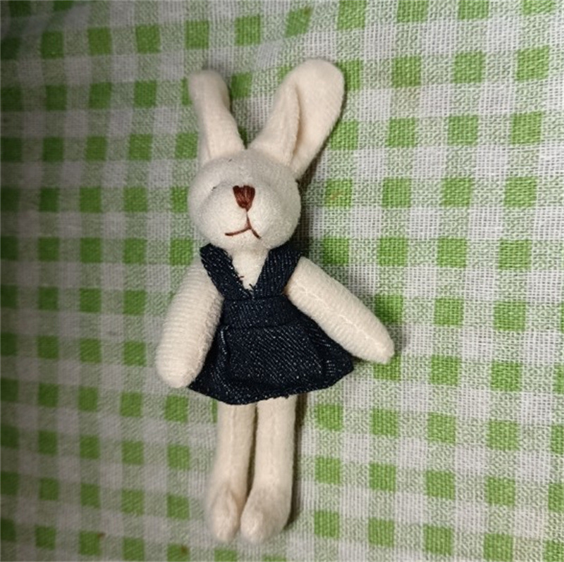 (스커트는 고객님께서 직접 착용하셔야 합니다.) 8cm 데님 스커트 미색 긴다리 토끼