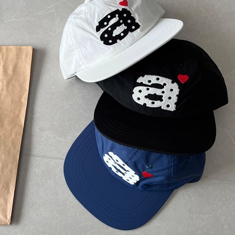 2025 新韓国 a 愛刺繍速乾性フラットつば野球帽女性の夏顔小日焼け防止ひさしキャップ|undefined