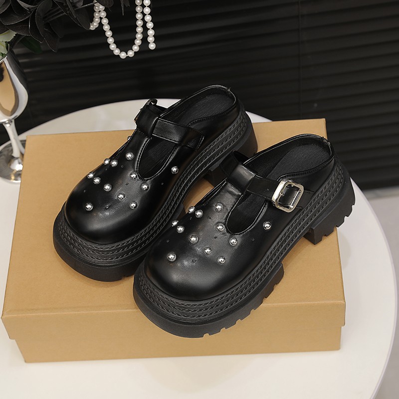 2026 zapatillas de verano para mujeres nuevas zapatillas de altura gruesa con suela suave zapatillas de playa de moda para mujeres zapatos agujeros