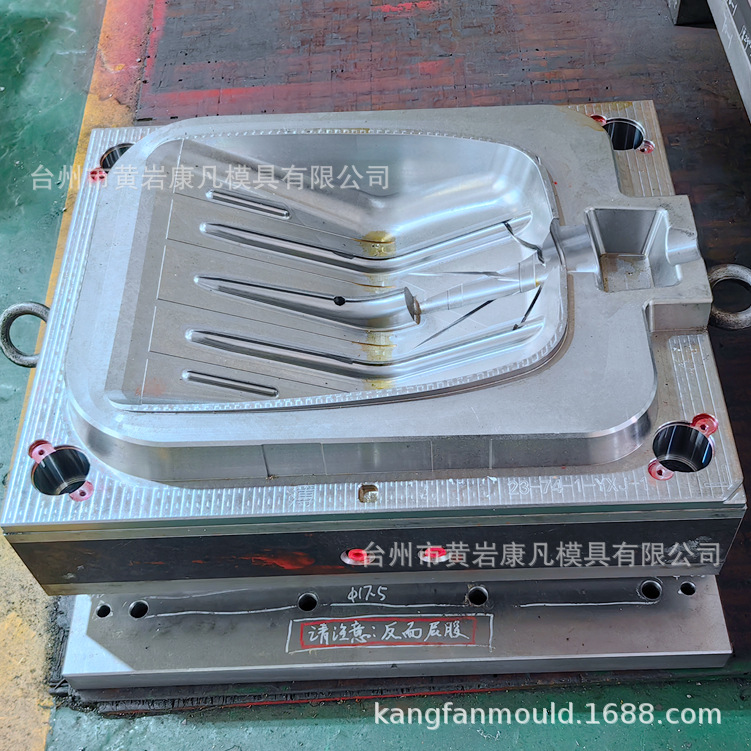 注塑塑料模具,雪橇模具 塑料铲磨具 沙灰盆模具，泥灰桶模具
